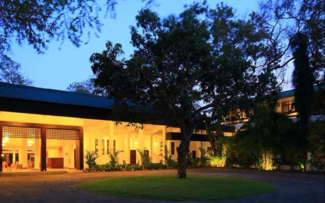 The Lakeside Hotel at Nuwarawewa