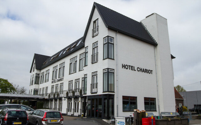 Hotel Chariot