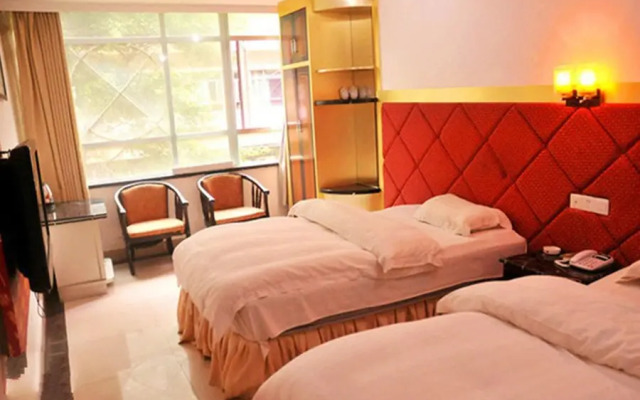 Zhuhai Times Convenience Hotel (Gongbei Port Fuhuali Branch)