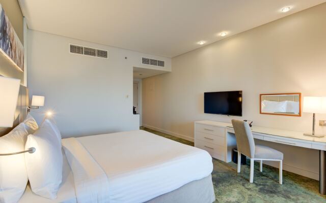 Millennium Lakeview Hotel