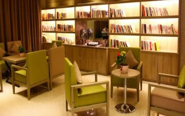 Atour Hotel (Ankang Hi-Tech Industrial Development Zone Ruizhi)