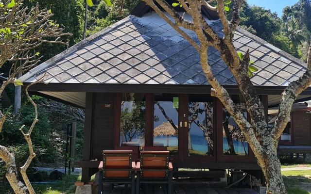 Koh Ngai Thanya Beach Resort Hotel