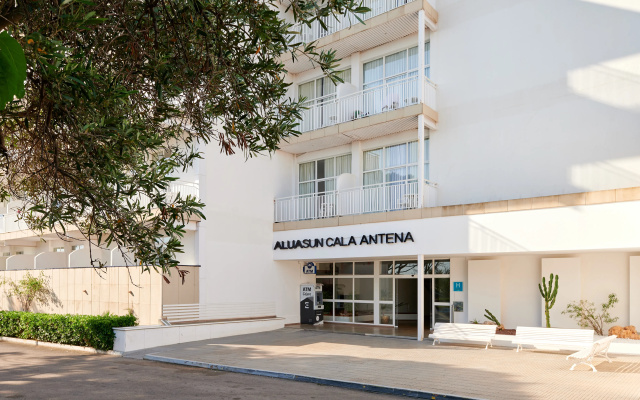 AluaSun Cala Antena – All Inclusive