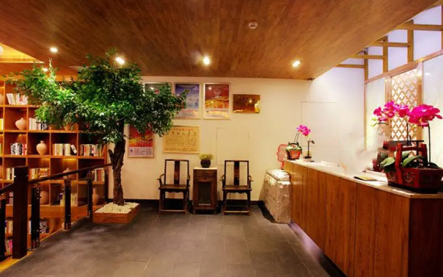 Zhengzhou Qianna Hotel