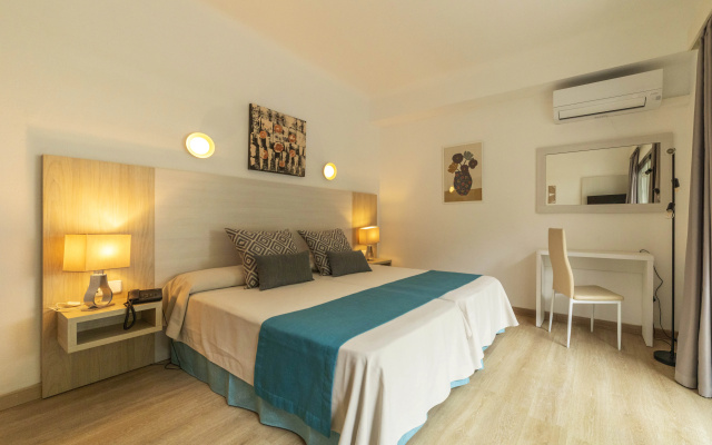 Petit Garden Hotel by Flacalco