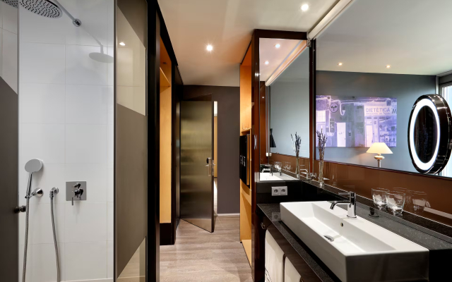 The Level At Melia Barcelona Sky