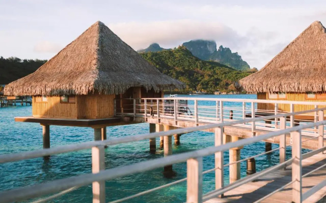 Intercontinental Bora Bora Le Moana Resort