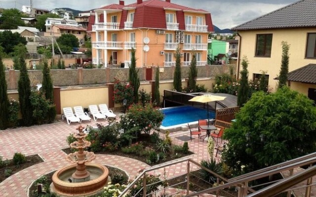Mini Hotel Lotos