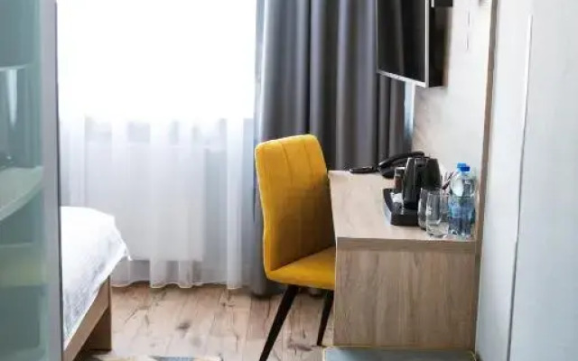 Gold Hotel