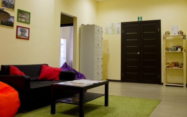 Move Hostel