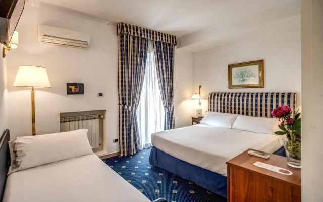 Napoleon Hotel