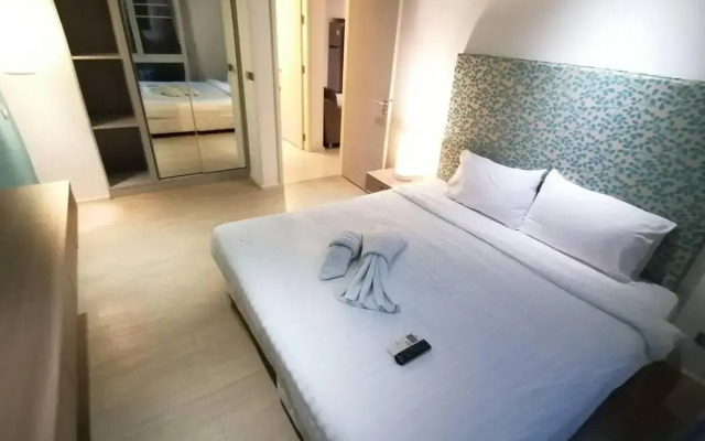 Atlantis Condo by Sompong