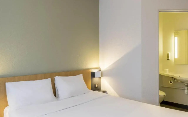 B&B HOTEL Auxerre Monéteau