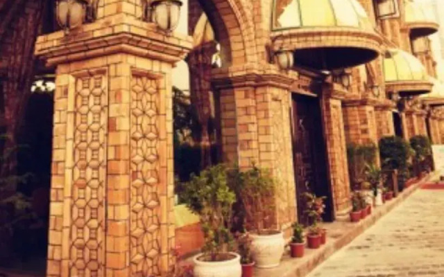 Oyo Muqam Hotel
