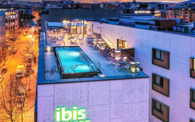 Отель ibis Styles Barcelona City Bogatell