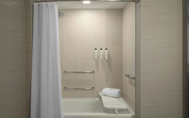 AC Hotel by Marriott Portland Lake Oswego