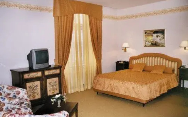 Tchaikovsky Hotel