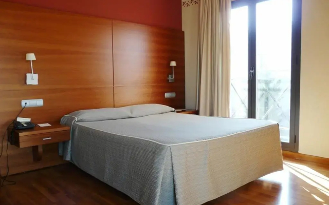El Tollo Hotel