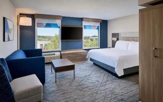Holiday Inn Express and Suites Kitchener Southeast by IHG