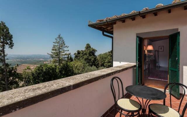 Agriturismo Villa Godenano - Pool & Restaurant