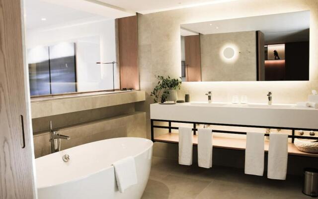 Celay Hotel