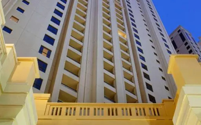 Hilton Dubai The Walk