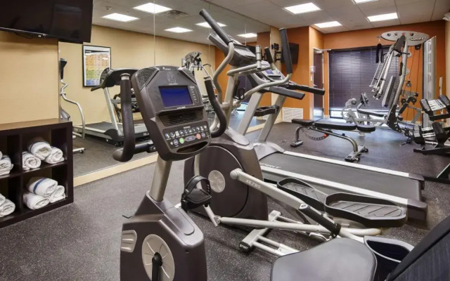 Best Western Plus Elmendorf Hotel / San Antonio Hotel
