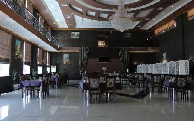 Zarafshan Grand Hotel