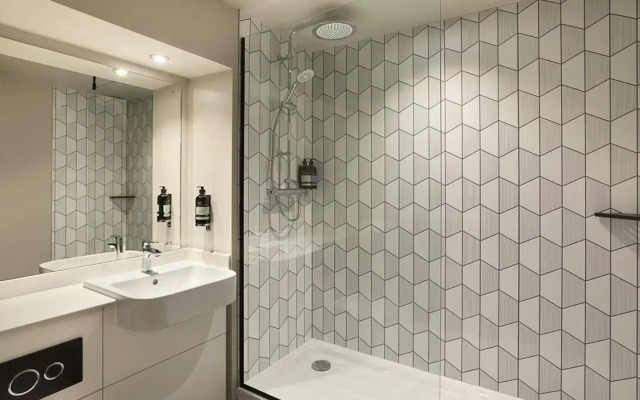 Premier Inn London Wimbledon South