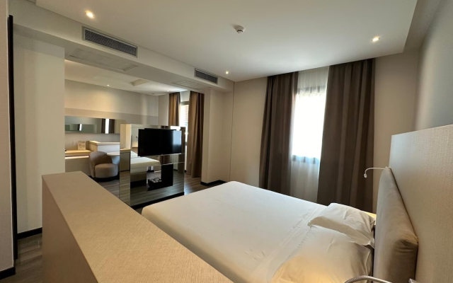Cruise Hotel