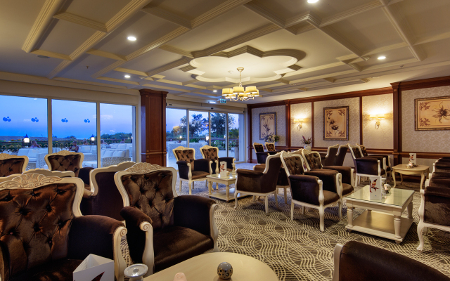 Crystal Palace Luxury Resort & Spa - All Inclusive Resort