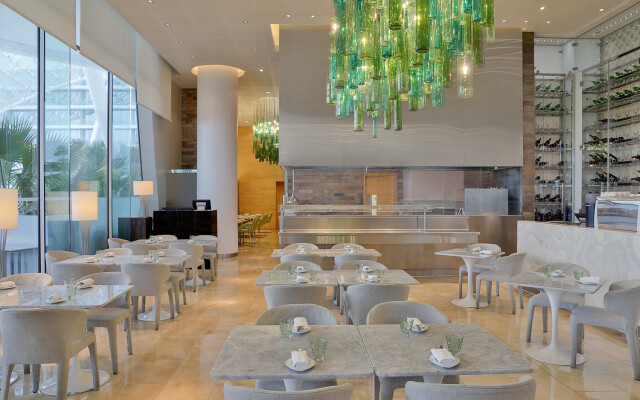 Yas Hotel Abu Dhabi