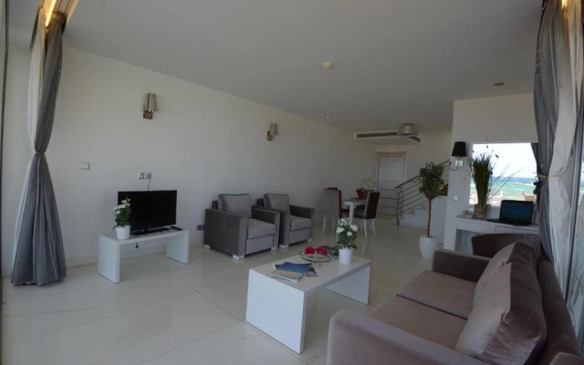 Dome Beach Marina Hotel & Resort