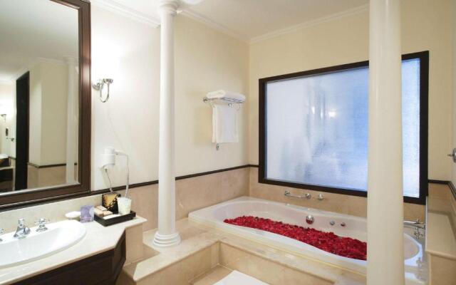 Sofitel Krabi Phokeethra Golf & Spa Resort Hotel