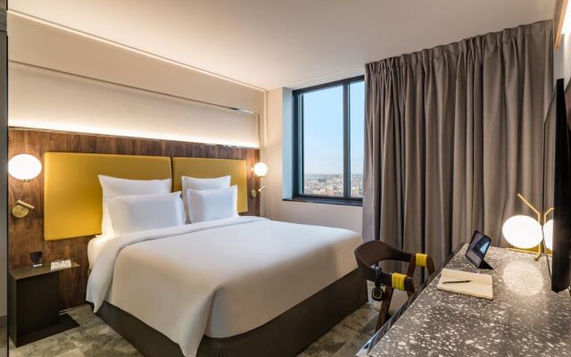 Pullman Paris Montparnasse Hotel