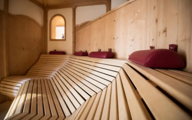 Alpstay — Chalet Hotel Hartmann