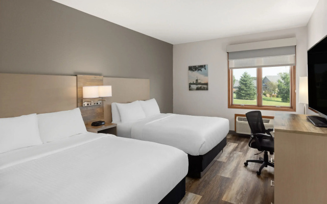 Links Bos Landen Hotel & Spa of Pella, Trademark by Wyndham