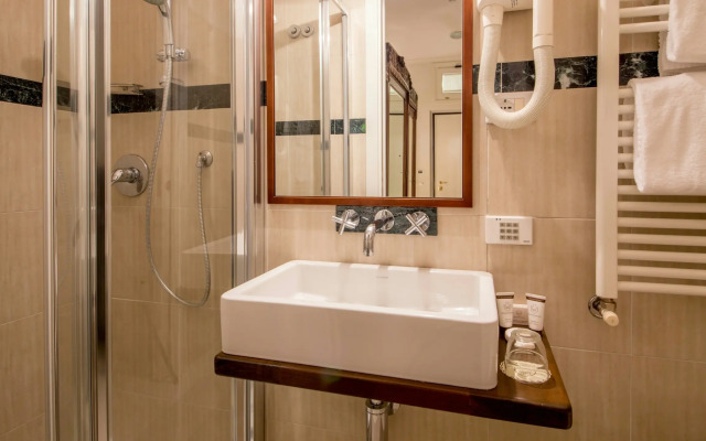 Arcom Palace Hotel