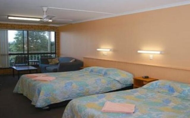 Econo Lodge Bayview Motel