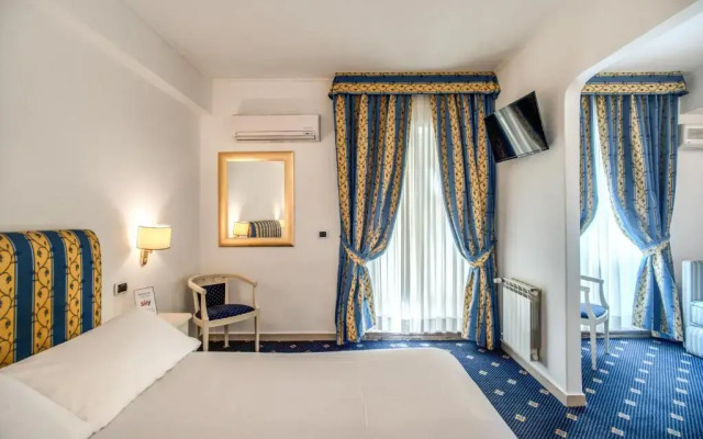 Napoleon Hotel