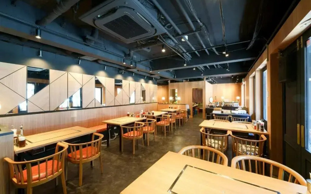 Apa Nambakita Shinsaibashi Ekimae Hotel