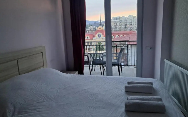 Karvi Hostel & Suites