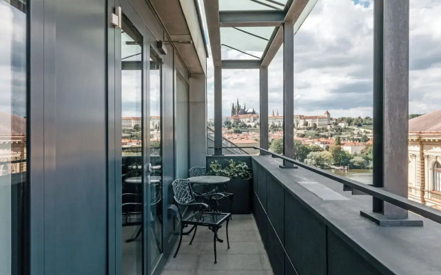 Отель Four Seasons Prague