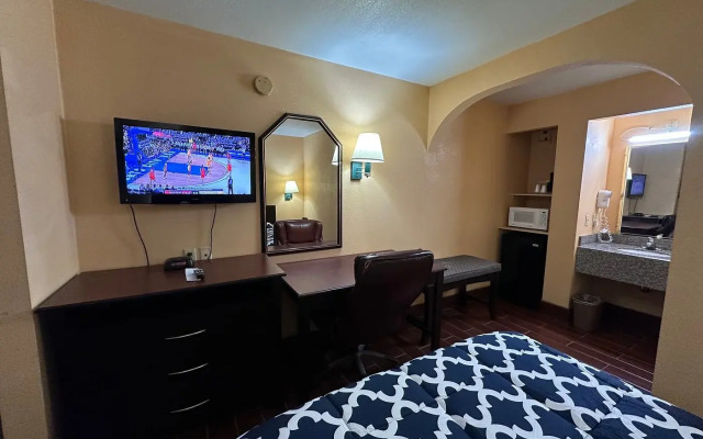 Apollo Lodge and RV Park