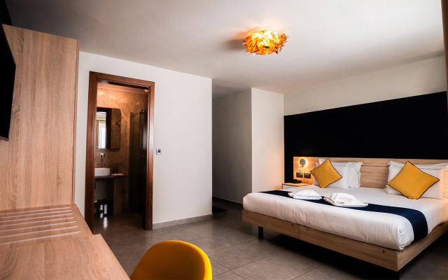 Antoniel Suites