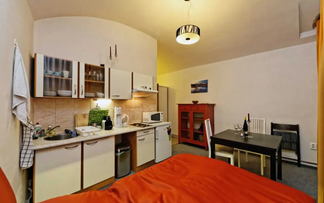 Riverside Apartments