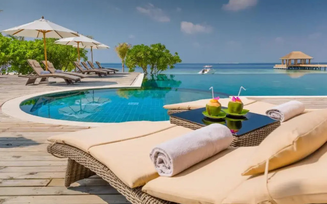 Kudafushi Resort and Spa