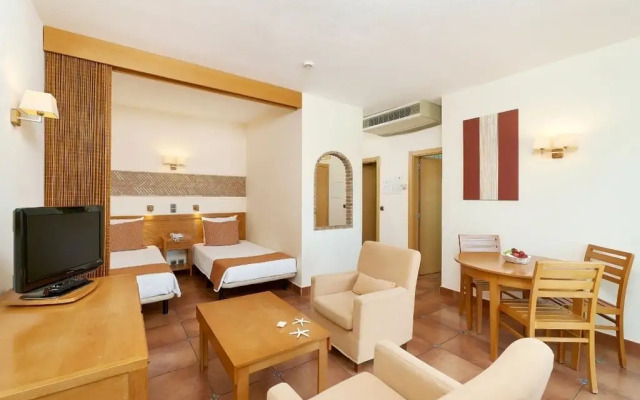Oceanus Aparthotel
