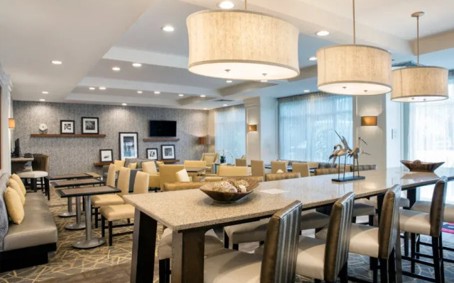Hampton Inn by Hilton Hallandale Beach Aventura