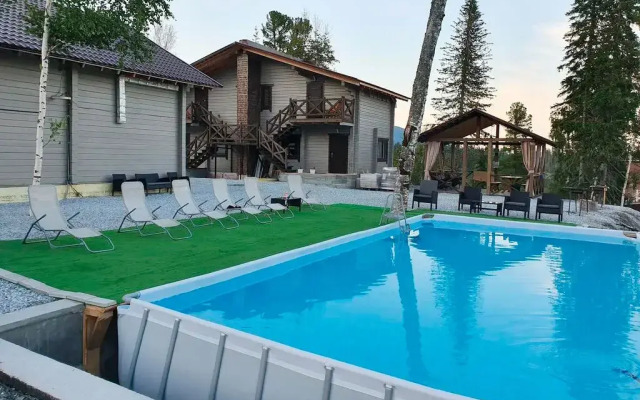 Vysota Hotel